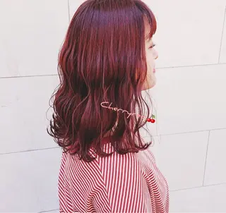 ミディアム カラー 森 泉琴のヘアスタイル