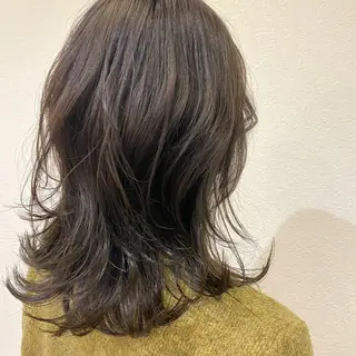 カラー ゆうこ 🩷🩶のヘアスタイル