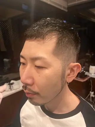 ショート メンズ 銀座バルビエグラン 角田雅樹（夜限定）のヘアスタイル