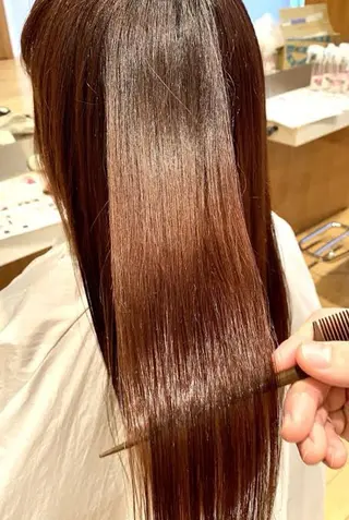 ロング ミハル /BEAUTRIUMのヘアスタイル