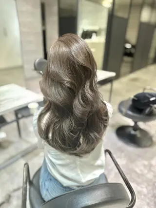 ロング カラー ヘアアレンジ _WHITE 難波本店のヘアスタイル