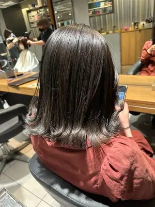ミディアム カラー 上山 裕己のヘアスタイル