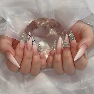 ネイル LilyLala Nailsalonのネイルデザイン
