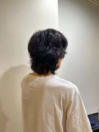 ミディアム パーマ ナチュラル大人っぽい スタイル　MAORIのヘアスタイル