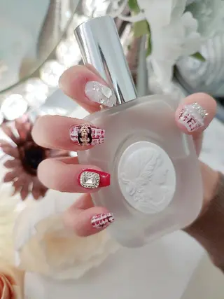 ネイル RUNWAY 　　の眉毛・アイブロウイメージ