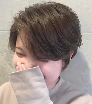 ショート カラー 田中 あかねのヘアスタイル