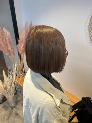 ミディアム カラー yuika .のヘアスタイル