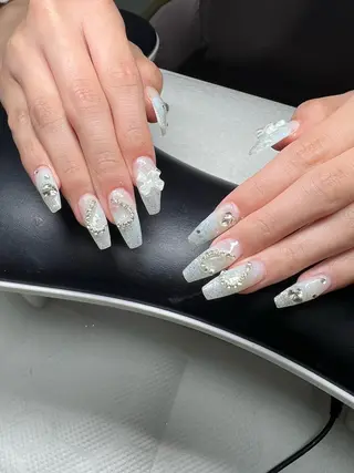 ネイル Lee Nailsのネイルデザイン
