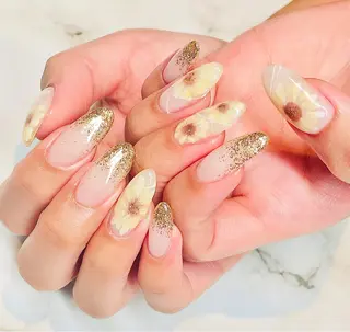 ネイル bea  merci所属・beamerci🌼 SHIORIのネイルデザイン