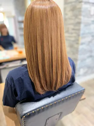 セミロング カラー ワタイショウタ 髪質改善✨眉毛サロンのヘアスタイル