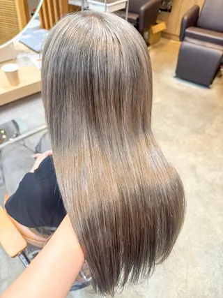 セミロング カラー 🫧髪質改善カラー♡ Wカラー　/桜🌸のヘアスタイル