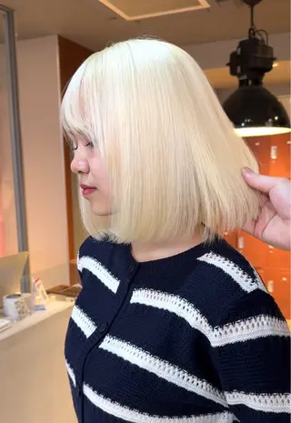 ショート カラー ハイトーン/デザイン カラー／悠斗のヘアスタイル