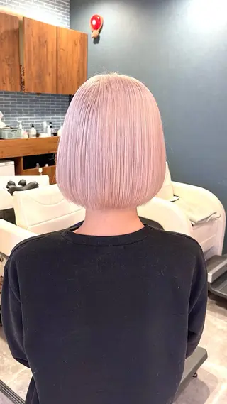 ショート カラー 泉水 彩希のヘアスタイル