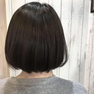 ショート カラー パーマ embrace エンブレイスのヘアスタイル