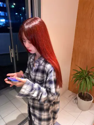 ロング カラー ブリーチなしカラー/ 顔周りレイヤーのヘアスタイル