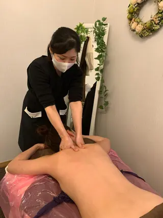 金山 沙織のエステ・リラクイメージ