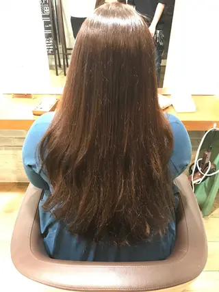 カラー 川村 綾のヘアスタイル