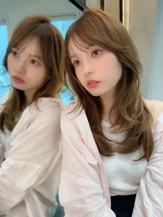 セミロング カラー Lond enikaのヘアスタイル