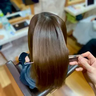 セミロング YELLOW CORN 金沢文庫所属・【金沢文庫4分】髪質 改善/縮毛矯正アラタのヘアスタイル