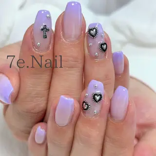 ネイル 7e. Nailのネイルデザイン