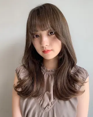 セミロング カラー 透明感/オリーブ/ グレージュ/YUKAのヘアスタイル