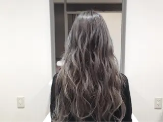 ロング カラー ネイル マツエク・マツパ 🌈髪質改善カラーの 🌈坂本侑樹のヘアスタイル