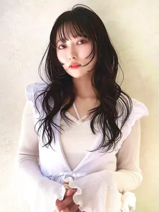 ロング 峠原 菜緒のヘアスタイル