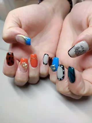 ネイル RUNWAY 　　の眉毛・アイブロウイメージ