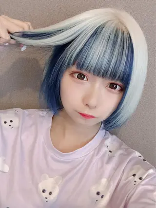 ショート カラー ハイトーン/ウルフ /小澤凌祐🦕のヘアスタイル