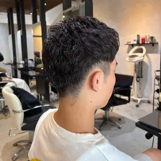 ショート ONE.STOP. LABO/メンズのヘアスタイル