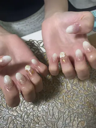 ネイル 艶々の美爪を〜 【リリアーナ】のネイルデザイン