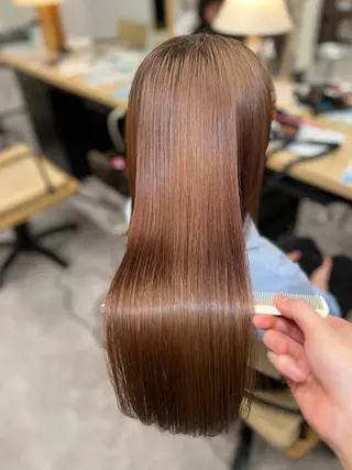 ロング care所属・西本 泰智のヘアスタイル