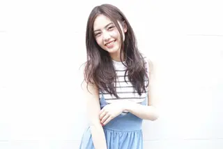 ロング アルター市川 いづみのヘアスタイル