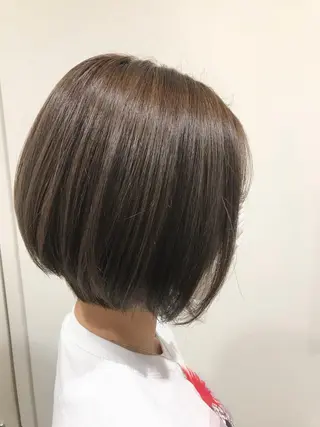 ショート 渋谷ハイトーン/ デザインカラー阿部のヘアスタイル