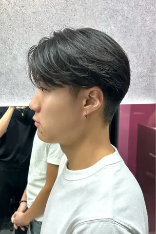 ショート カラー メンズ メンズスタイリスト 前田雄輝のヘアスタイル