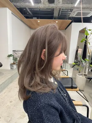 セミロング カラー 🩵新宿/上質艶髪/ 髪質改善🩵馬場叶林のヘアスタイル