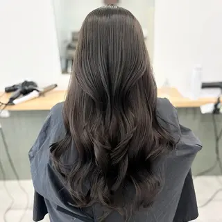 ロング カラー ブリーチなし/レイヤ ー特化🌈Tommyのヘアスタイル