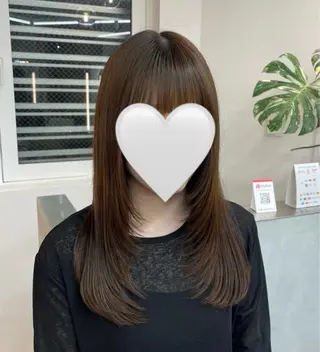 セミロング 碓氷 梨乃のヘアスタイル