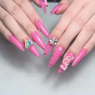 ネイル 🐈‍⬛ Minamiのネイルデザイン