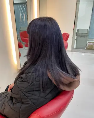 ロング ダイキ/ 艶感カラー✨️のヘアスタイル