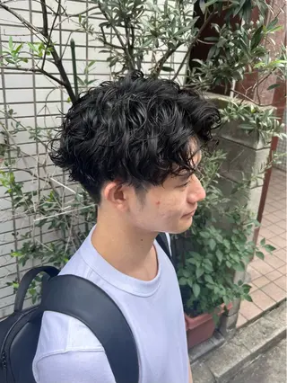 パーマ メンズ ᴛᴏᴍᴏᴋᴀ / ᴄʜᴇʀɪのヘアスタイル