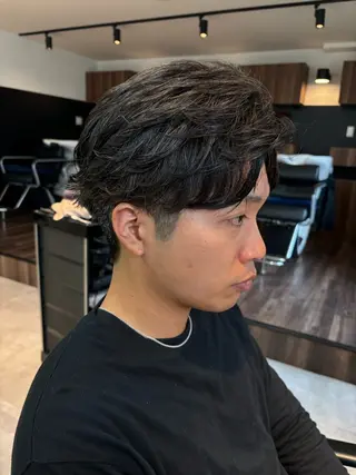 メンズ フェザーパーマ/韓国 /メンズカット/保立のヘアスタイル