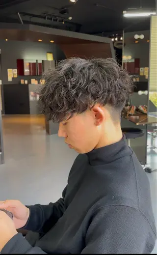 パーマ メンズ いなおか かなとのヘアスタイル