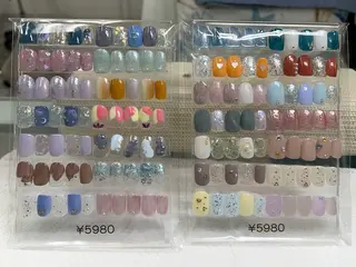 ネイル マハロネイルサロン横浜店所属・吉田 里菜のネイルデザイン