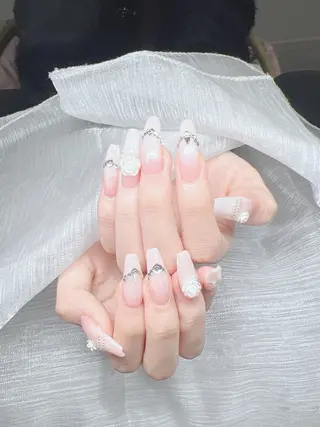 ネイル Lee Nails チップ長さだし専門店のネイルデザイン