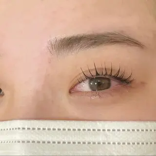 マツエク・マツパ なわた さきのヘアスタイル