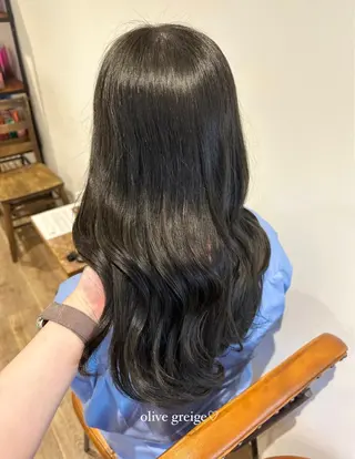 ロング カラー パーマ ヘアアレンジ キッズ ネイル マツエク・マツパ アイブロウ himawari♡ 柔らかいカラーのヘアスタイル