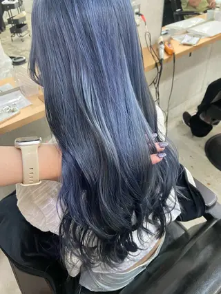 ロング カラー 安住 日花のヘアスタイル