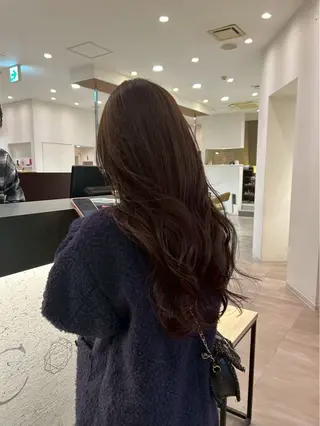 ロング わだ まゆのヘアスタイル
