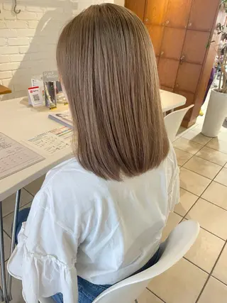 ミディアム 🧴透明感カラー 松本麻里奈🫧のヘアスタイル